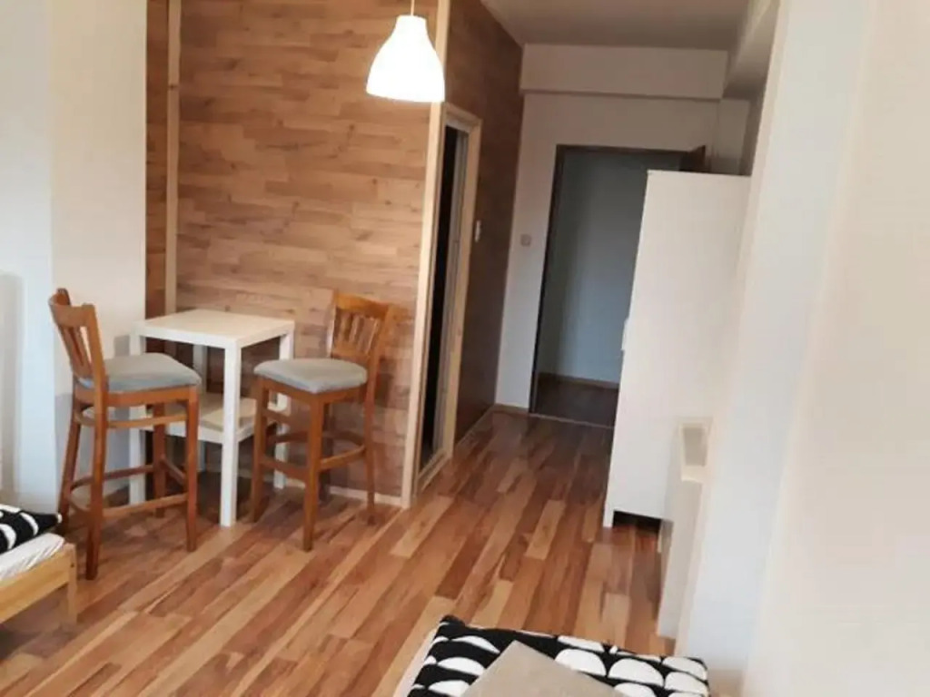 4 Rooms