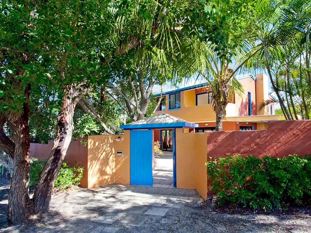 Ross Cres Spacious Private Beach House