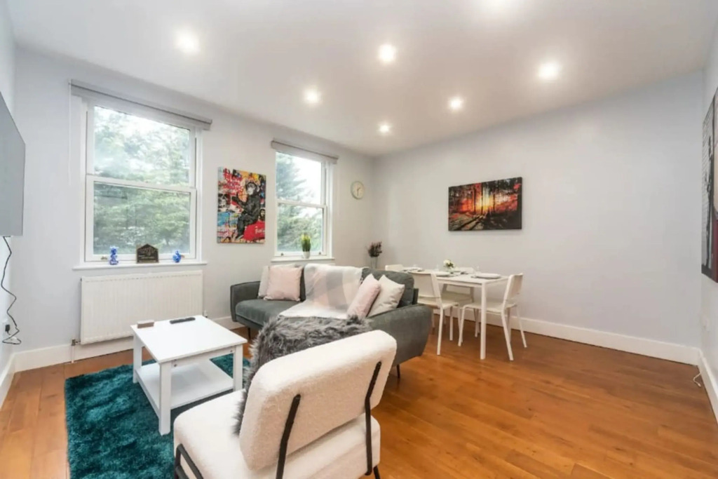 Clapham Sanctuary Apartment
