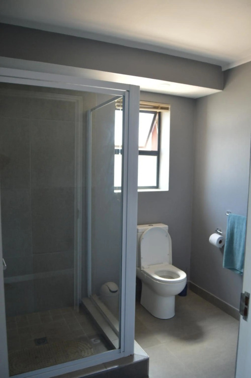 Accommodation Front - Beautiful & Spacious 4 Sleeper