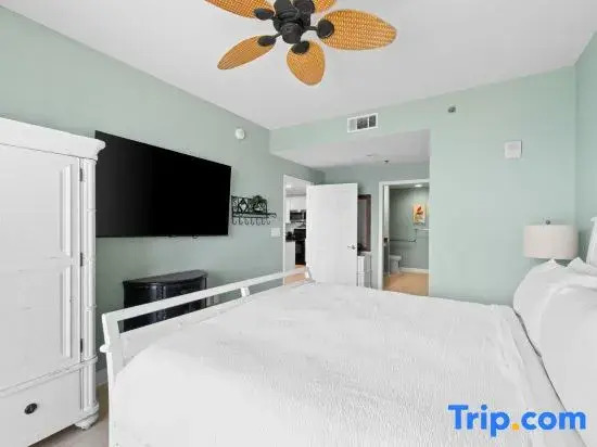 Splash Beach Resort 301E-B