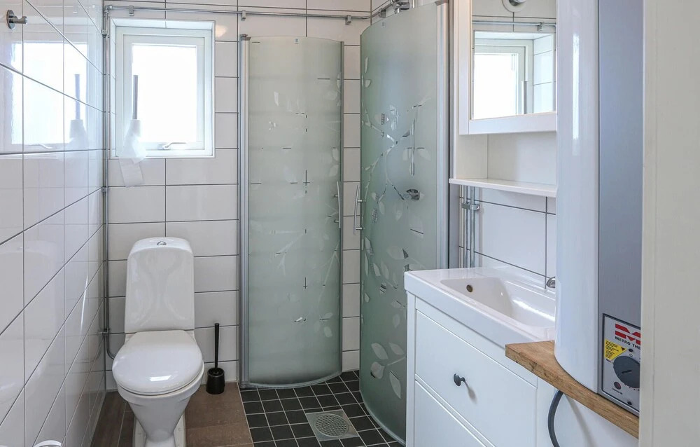 Lovely Home In Löttorp With Wifi