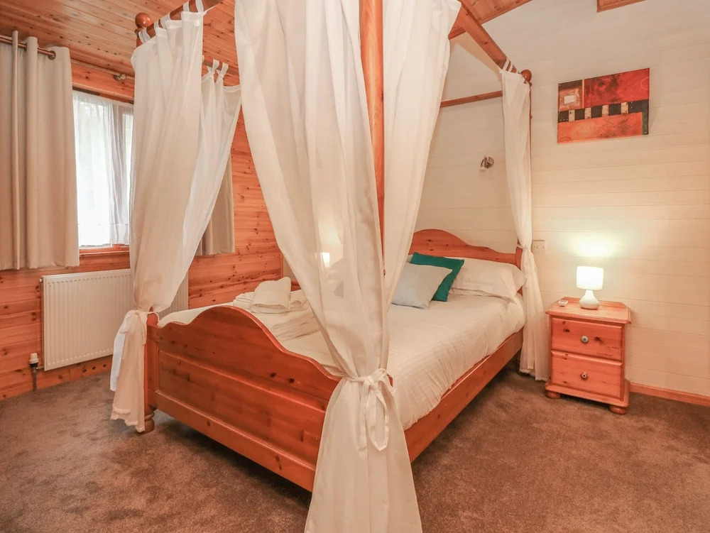 37 Amberwood