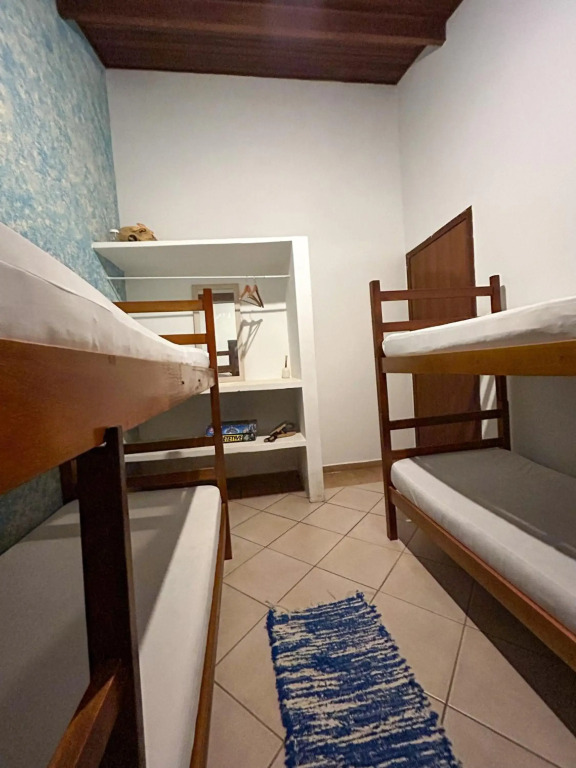 A 500m Praia Maranduba, casa 2 quartos em Condomínio