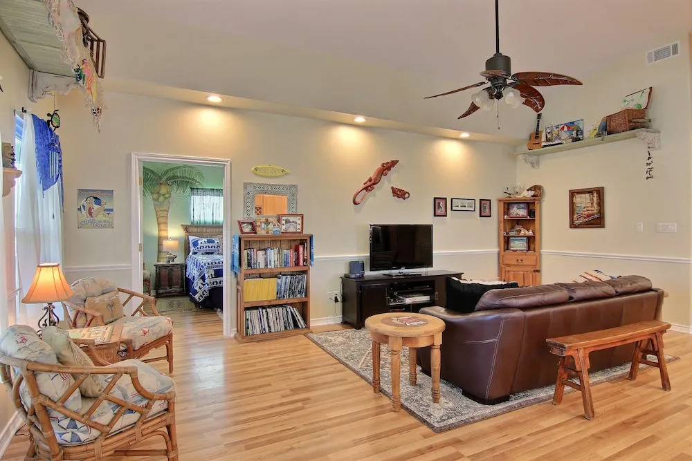 Casa Playa 3 Bedrooms 3 Bathrooms Home