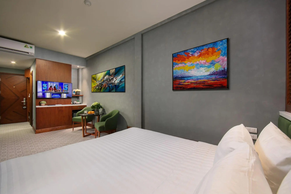 Hanoi La Selva Central Hotel & Spa