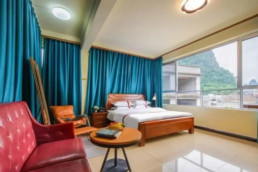 Yangshuo Menai Hotel