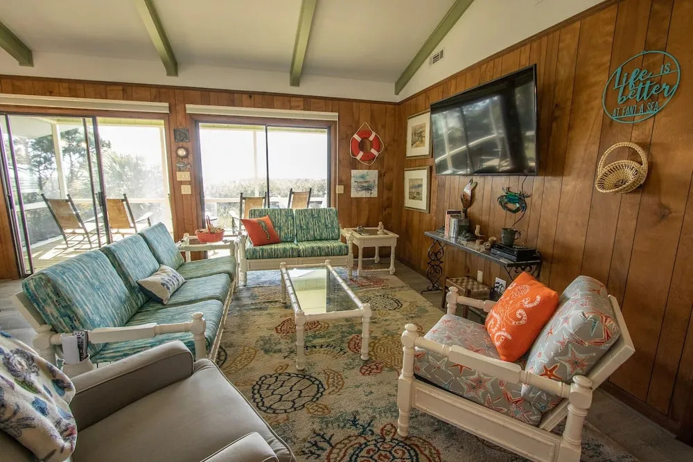 702 Tautog Road