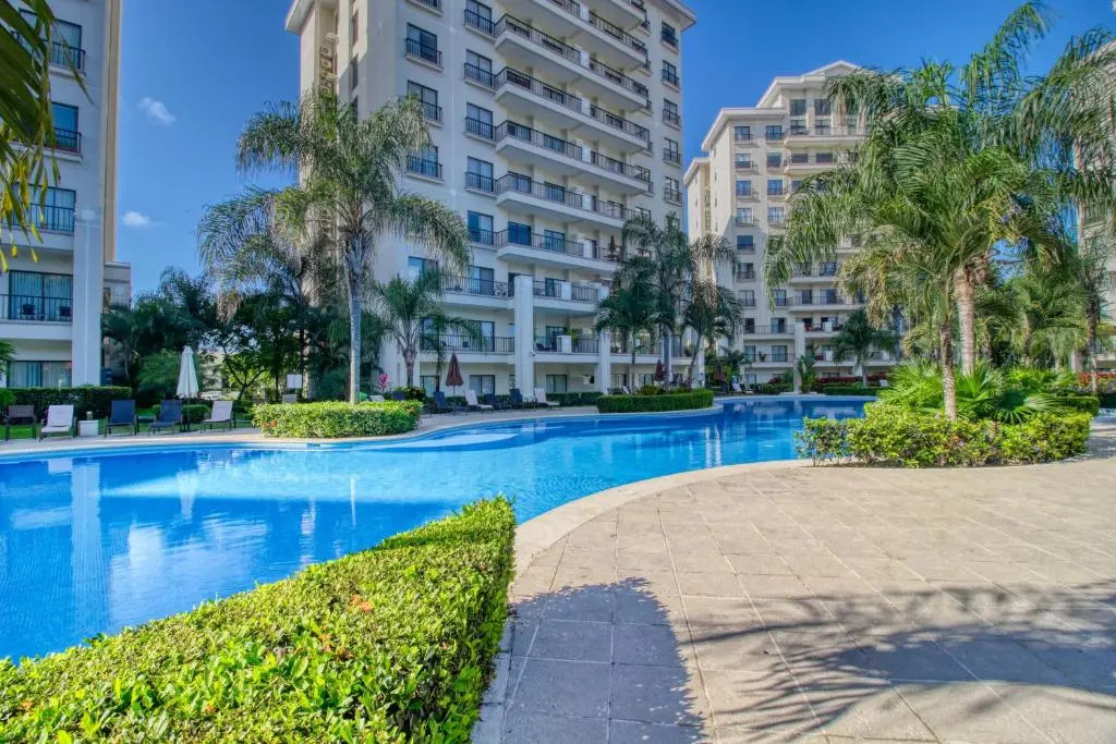 Jaco Bay 3702