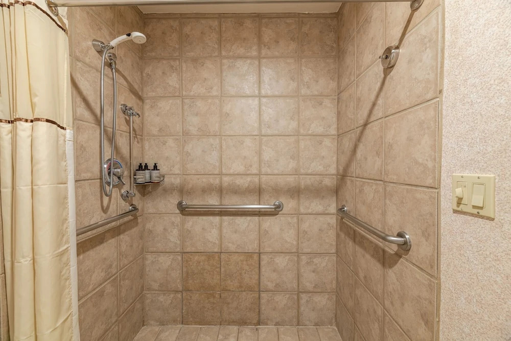 Cozy Pet-friendly King Studio In Mt. Crested Butte Condo - No Cleaning Fee! by RedAwning