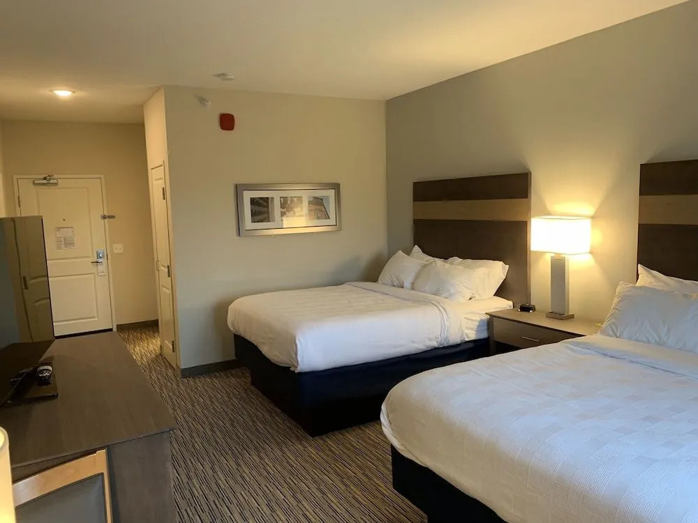 Little Crow Hotel & Conference, Trademark by Wyndham