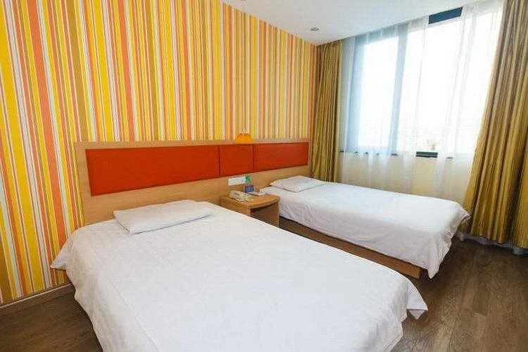 Home Inn (Hangzhou Wen'er Road Xueyuan Road)