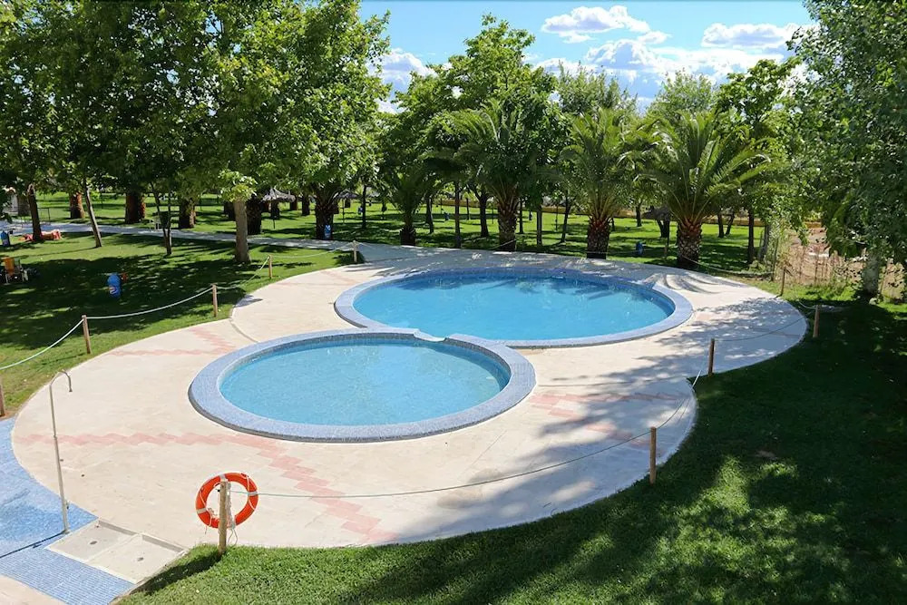 Hostal - Camping Ciudad de Cáceres