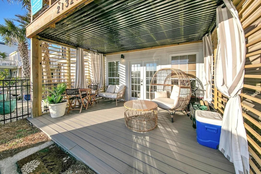 Modern Beach Bungalow