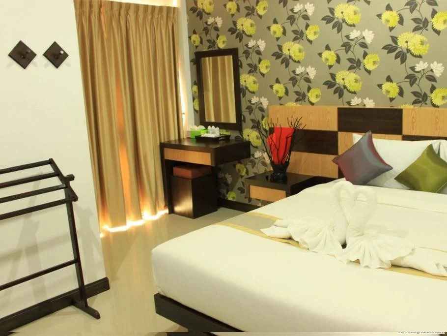 IStay Guesthouse Patong