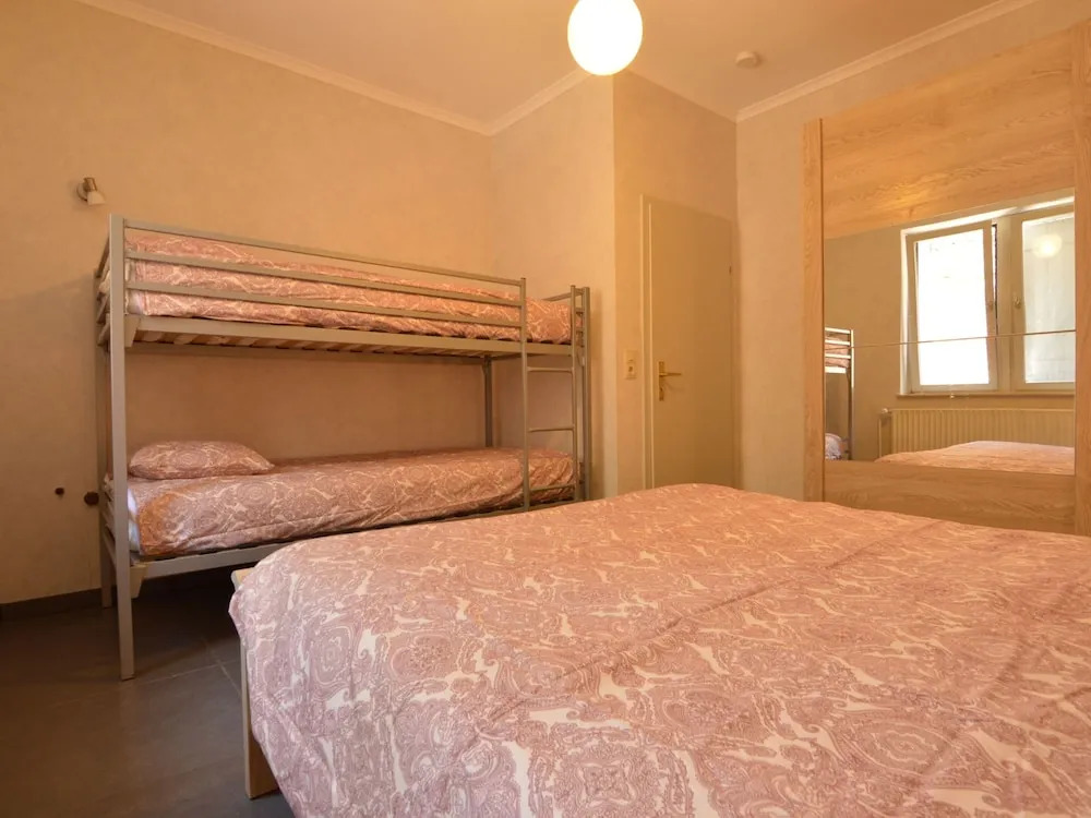 Lovely Modern Apartment, Near the Mosel, Shops and Restaurants