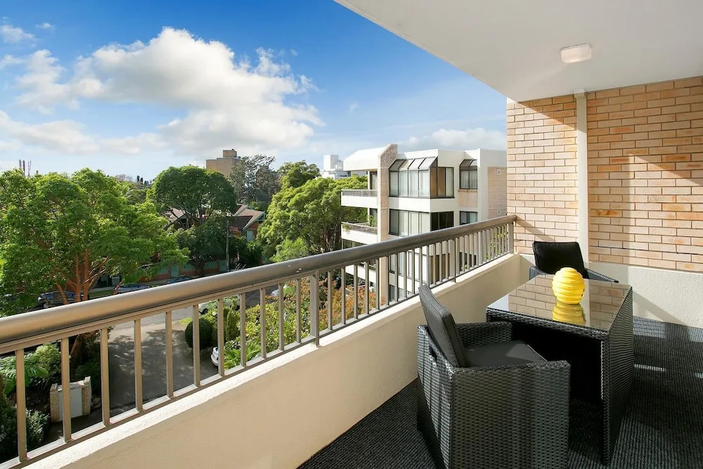 Newly Renovate Immaculate Cremorne One Bedroom Apartment - CREM4