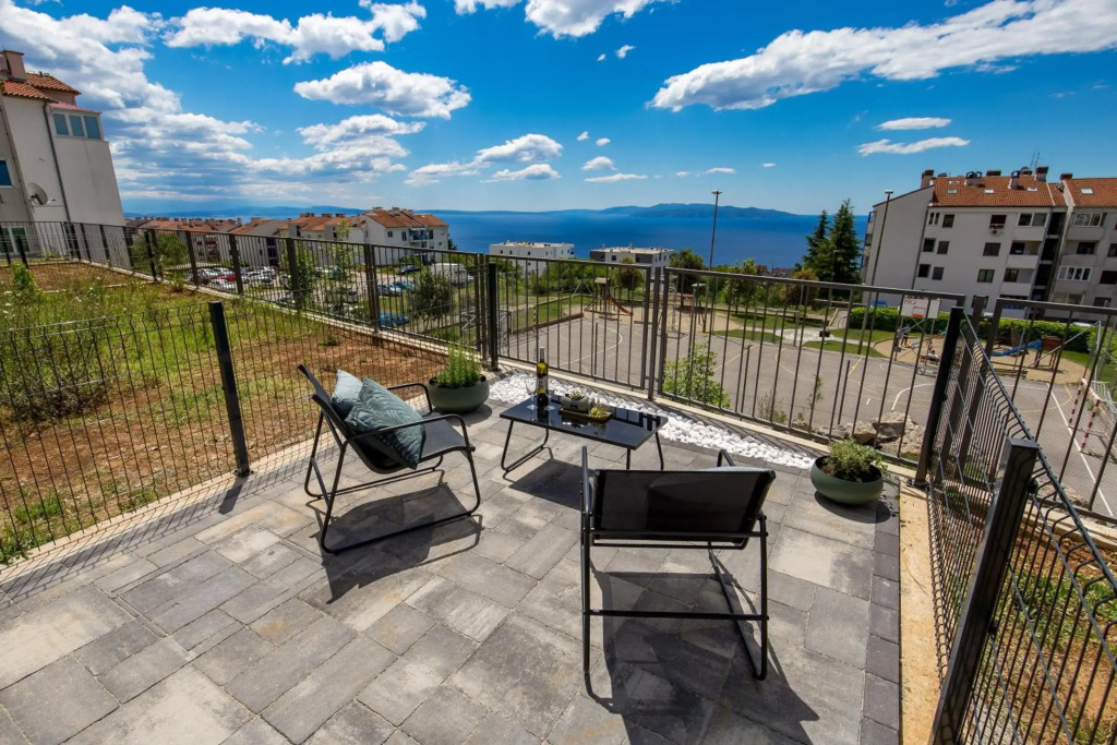 Seaview apartment „Megan“ with sunny terrace