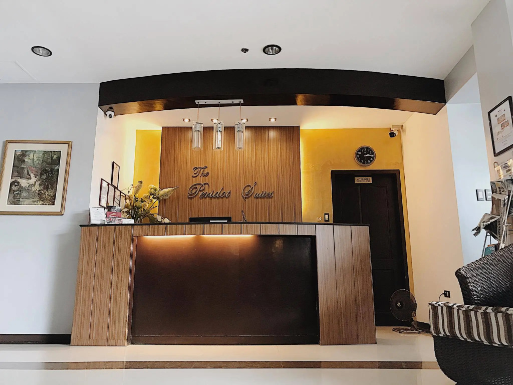 Peridot Suites