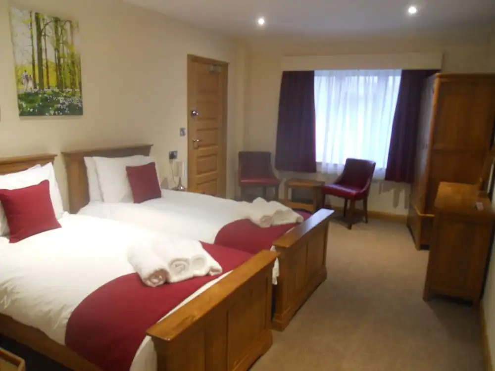 Riverside Caravan & Camping Park