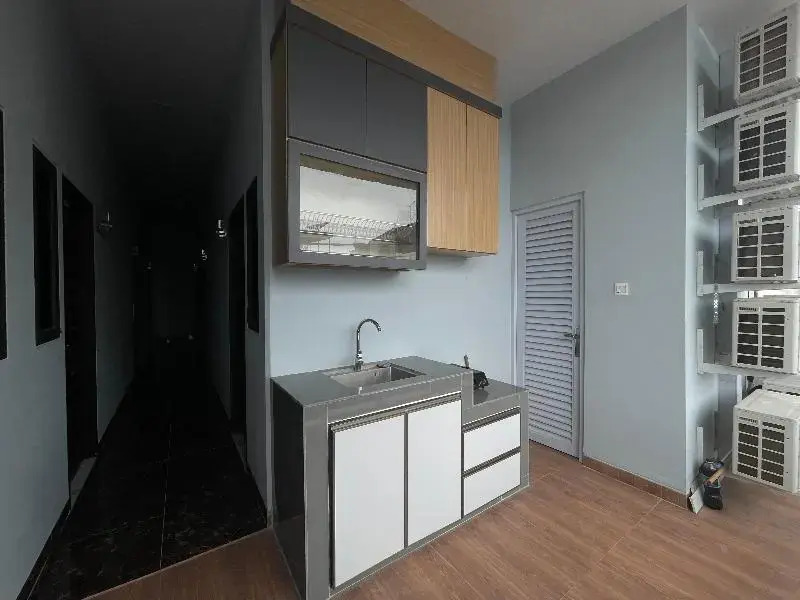 OYO 90527 Homestay 81 Baloi - A