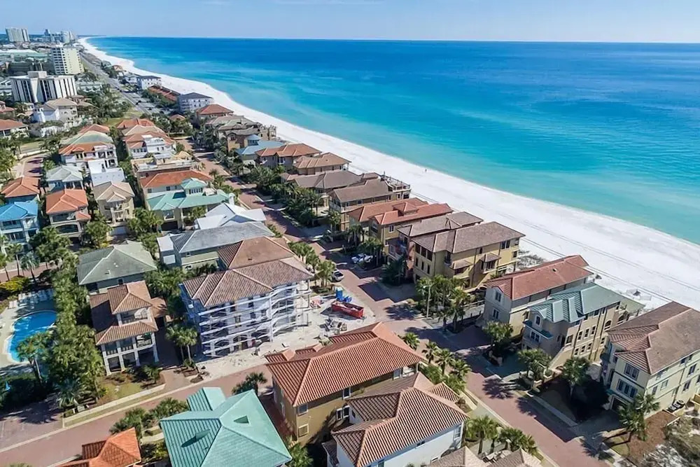 Dolce Vita 6 Bedroom Holiday Home by Five Star Properties