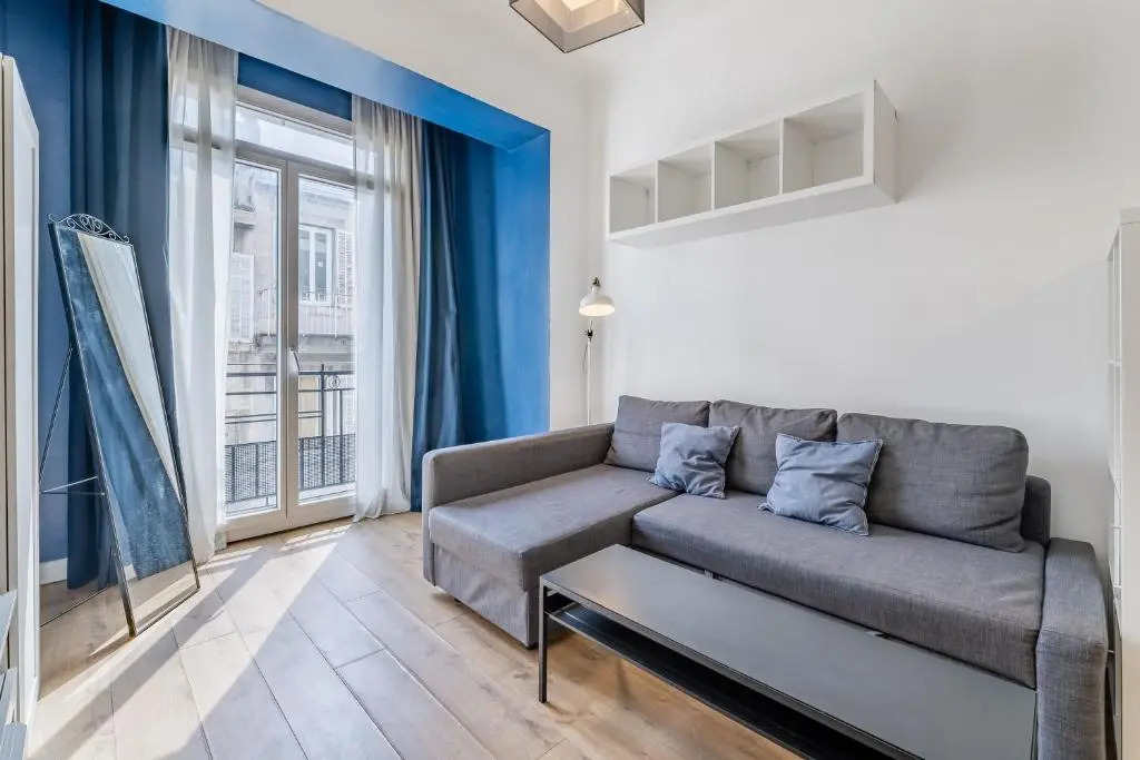 Charming Bright And Equipped Apartment