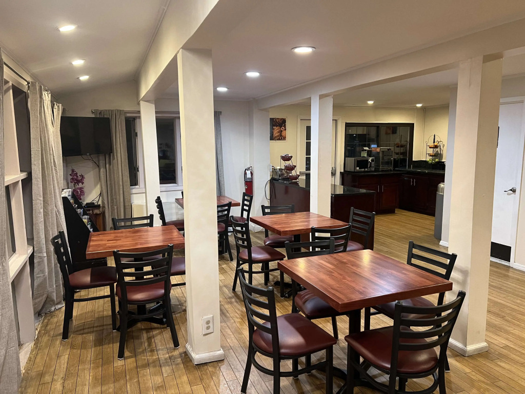 SureStay Plus by Best Western Woodbury Inn