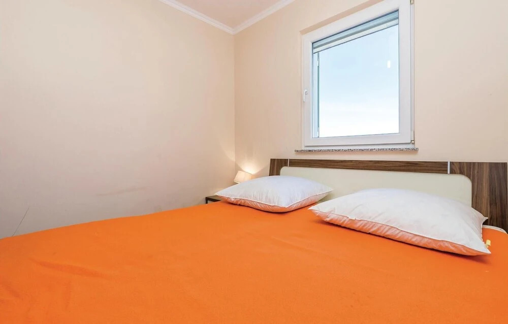 Amazing Apartment in Povljana With 2 Bedrooms