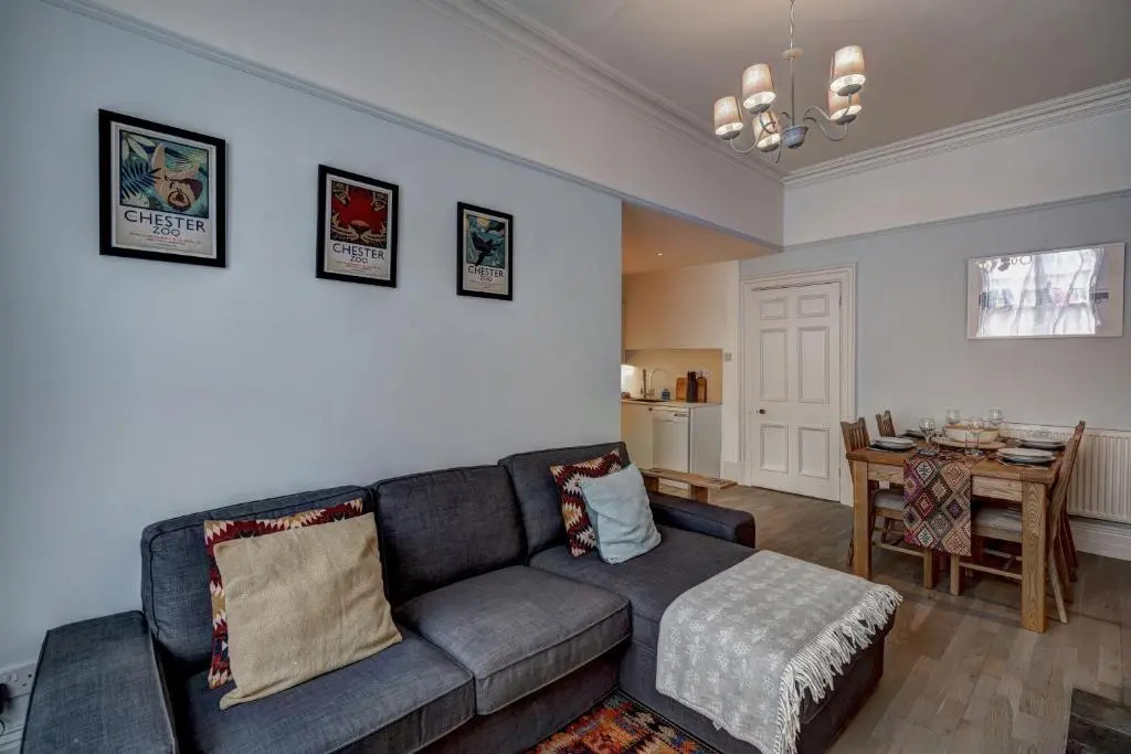 New Grade 2 Historic Flat in the Heart of Chester