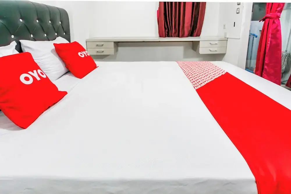 Hotel O Mp Room