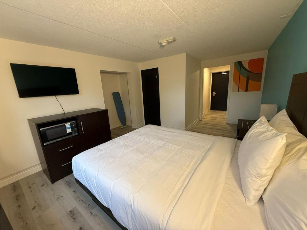 Howard Johnson By Wyndham Brampton