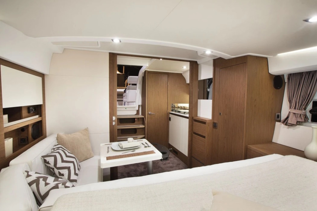 Vietyacht Marina Club - Halong Bay Cruise