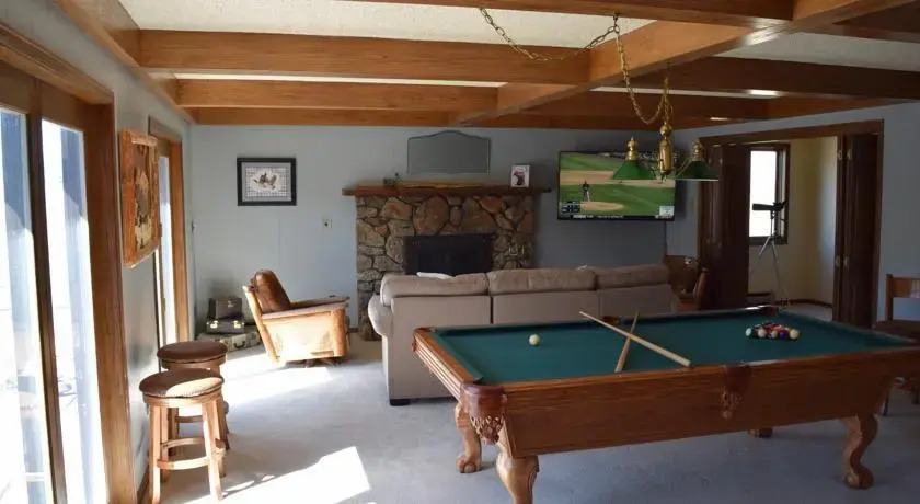Windmill Inn LLC