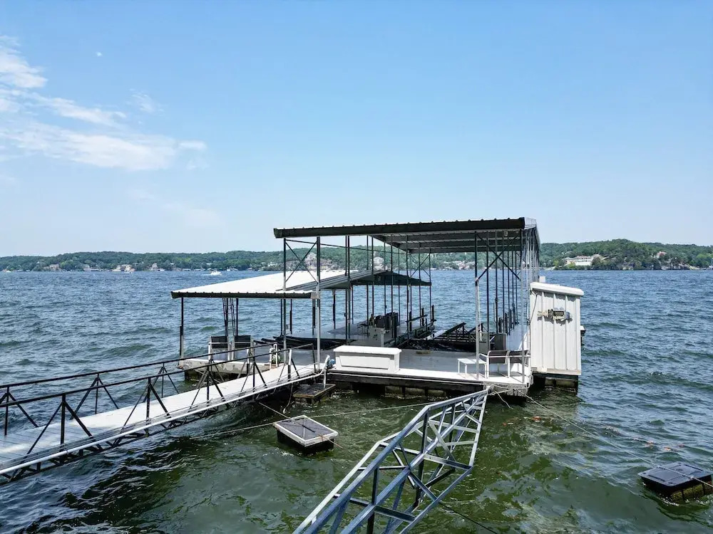 Unforgettable Views & Lakefront Firepit Nights