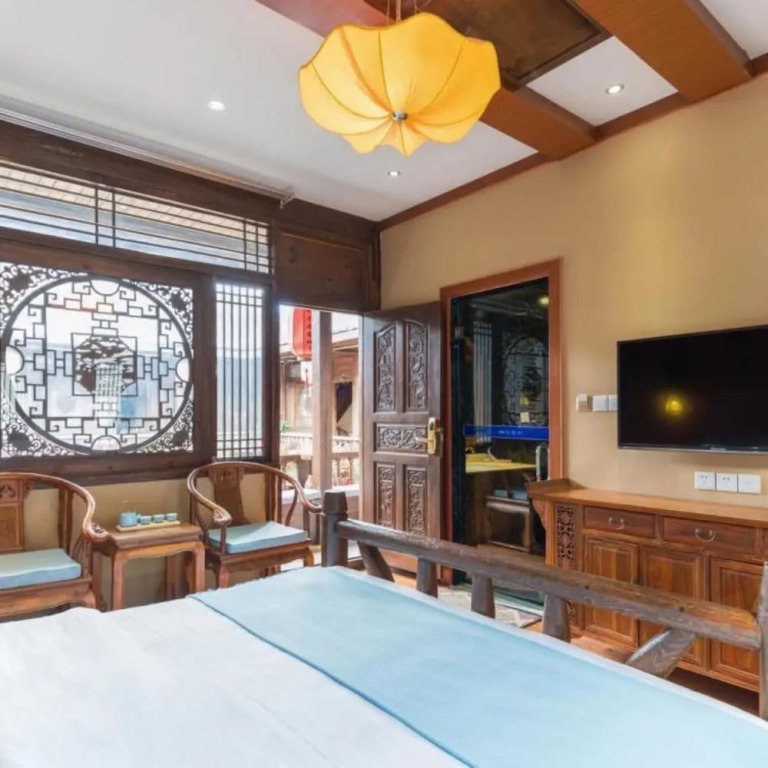 Floral Hotel · He Lu Ju Lijiang