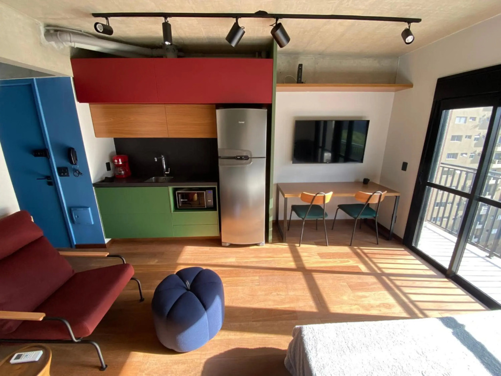 97 New studio next Paulista Av, fast wifi and balcony