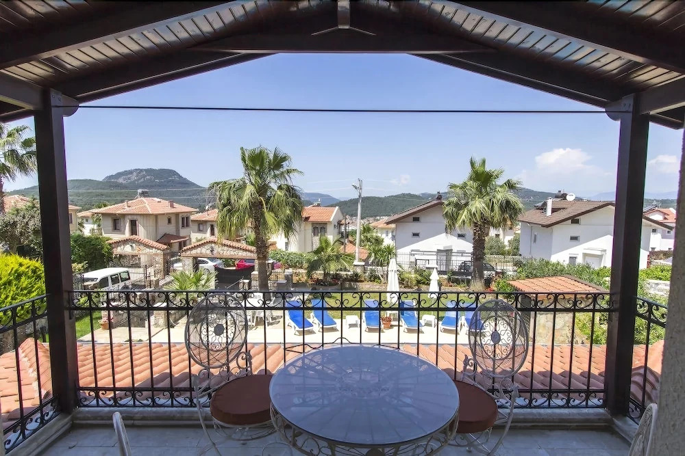 Villa Siesta by Villamnet