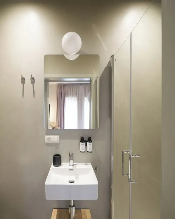 Lits de Lo - Boutique Self Check-in Rooms
