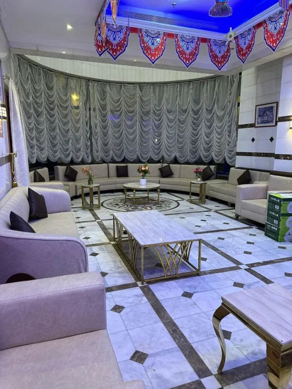 Luluah Al-Iman Hotel