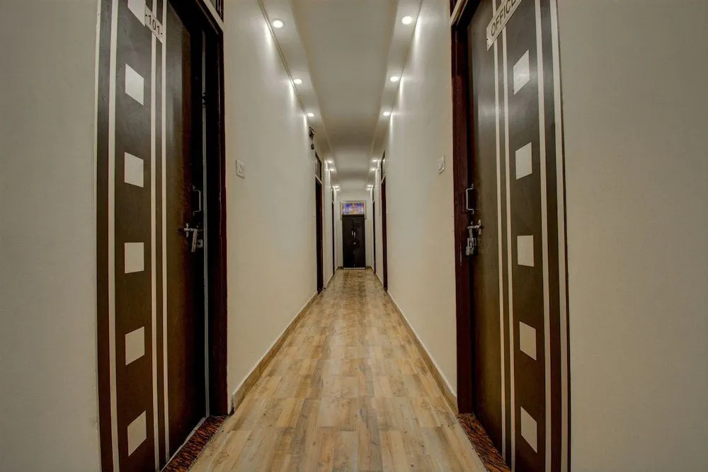 OYO 23108 Hotel Bagga Vilas