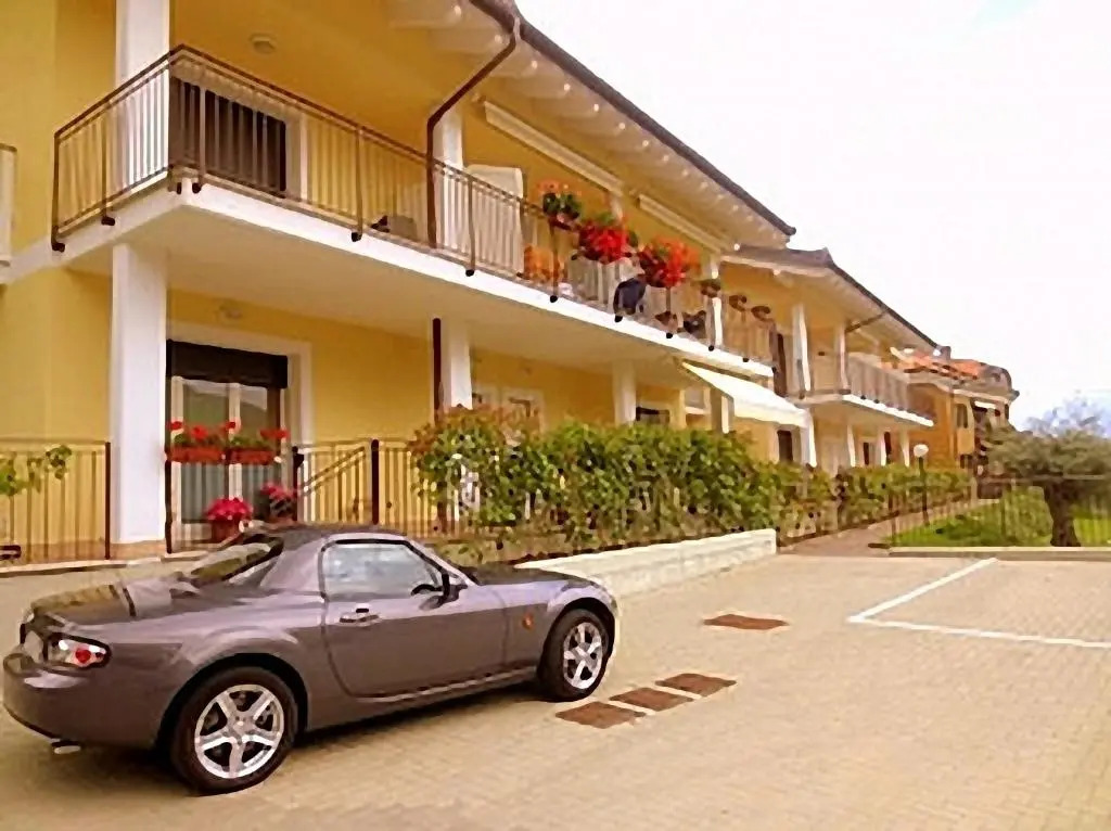 4 Village centre Lenno homes with pool-by Italian Apartments TERRAZE, SPESE, SOPRA SPESE, SPESE II