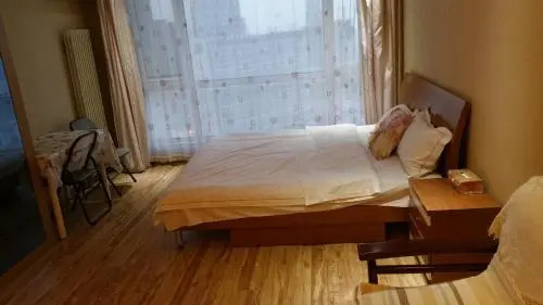Yijinghuayuan Hotel