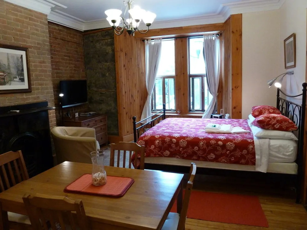 Gite University Bed and Breakfast