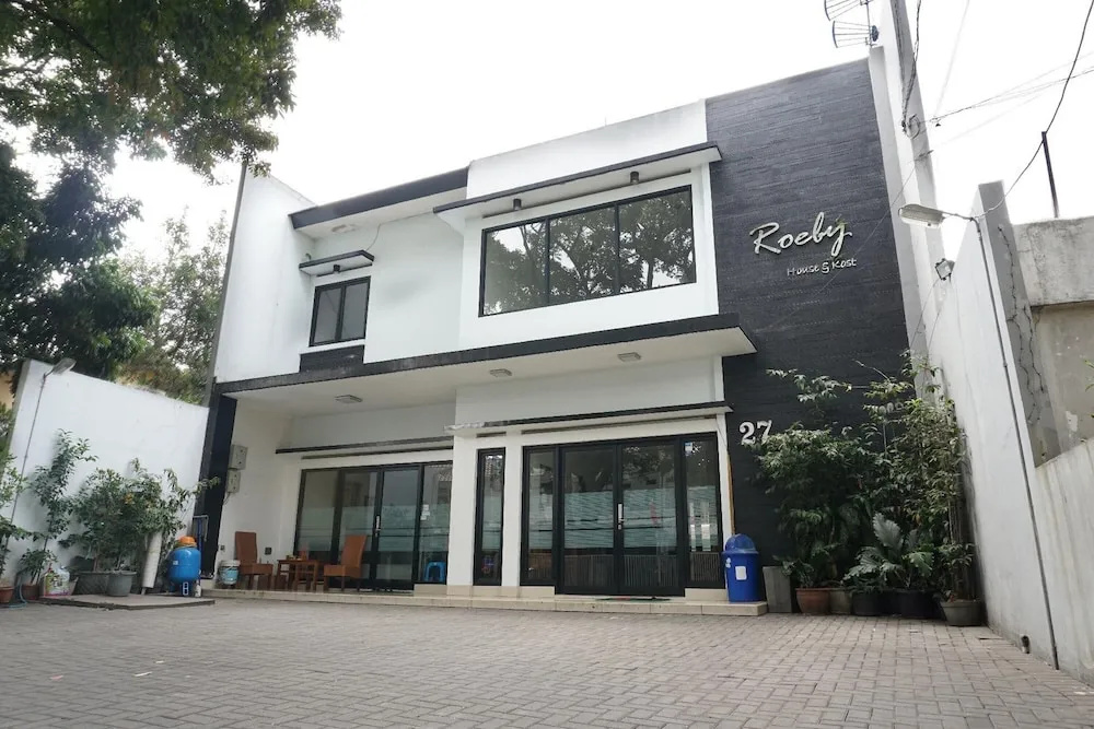 Roeby Guest House & Kost by Reddoorz