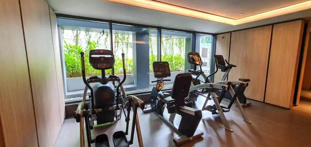 New Modern & Serene 2BR Apt Connected to Mall