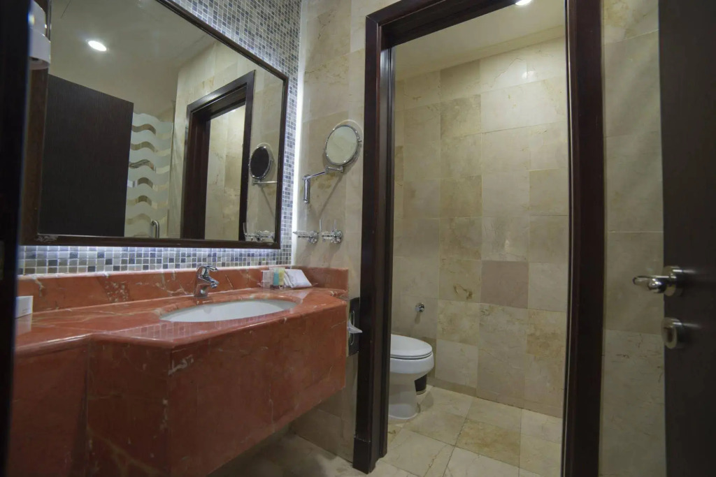 Crom Al Khobar