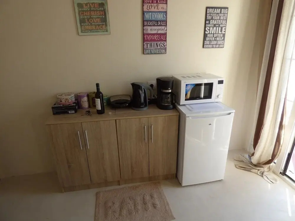 Paraportiani Guesthouse
