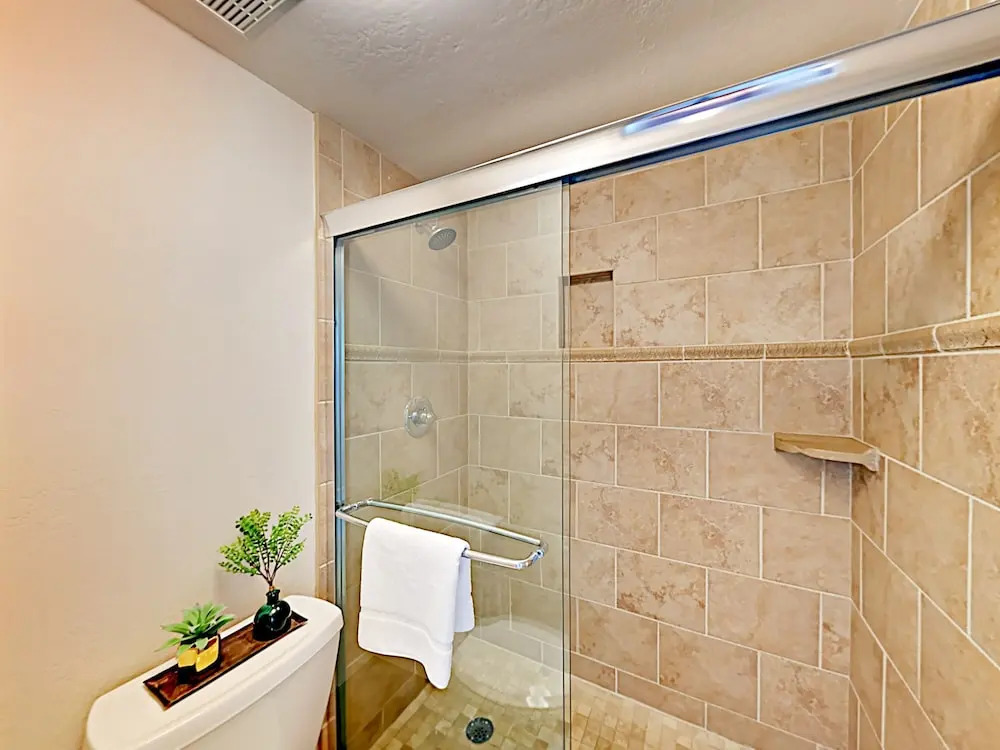 55 Upper Woodbridge - 3 Br Condo