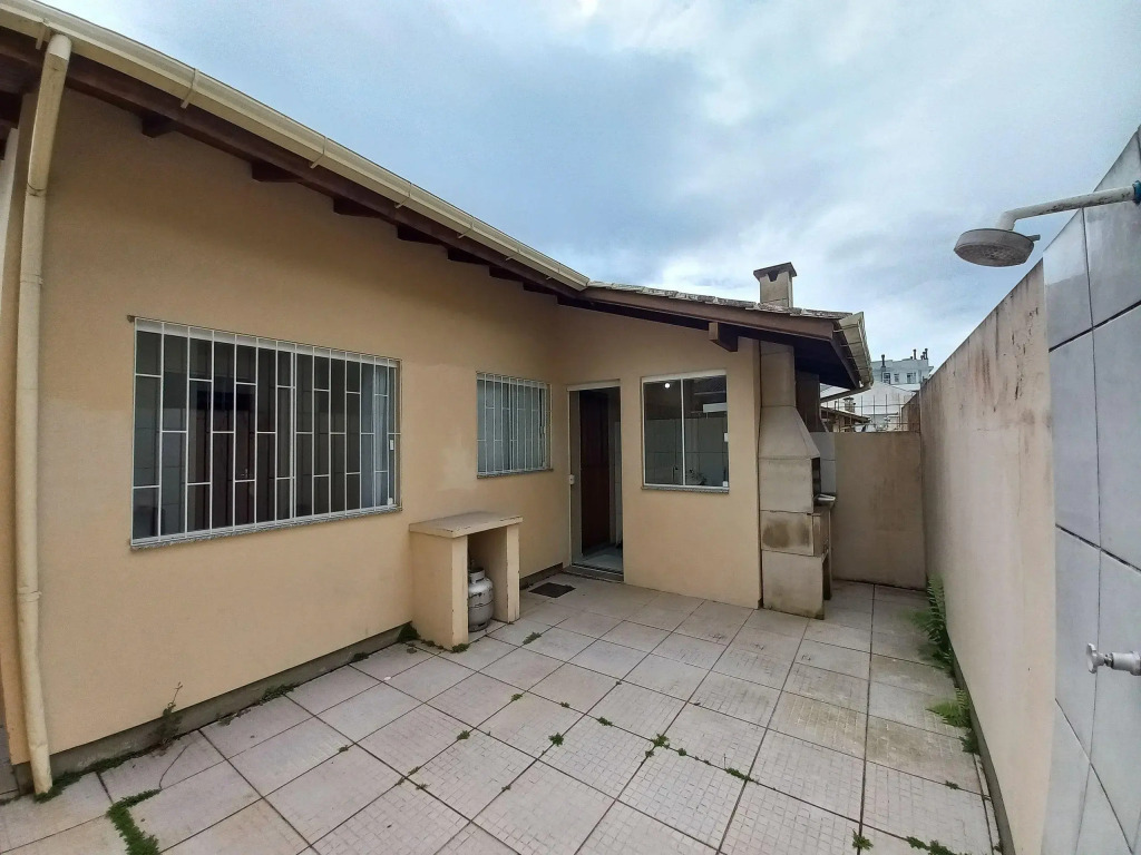 Linda Casa Com 2 Quartos Em Campeche Vdo102